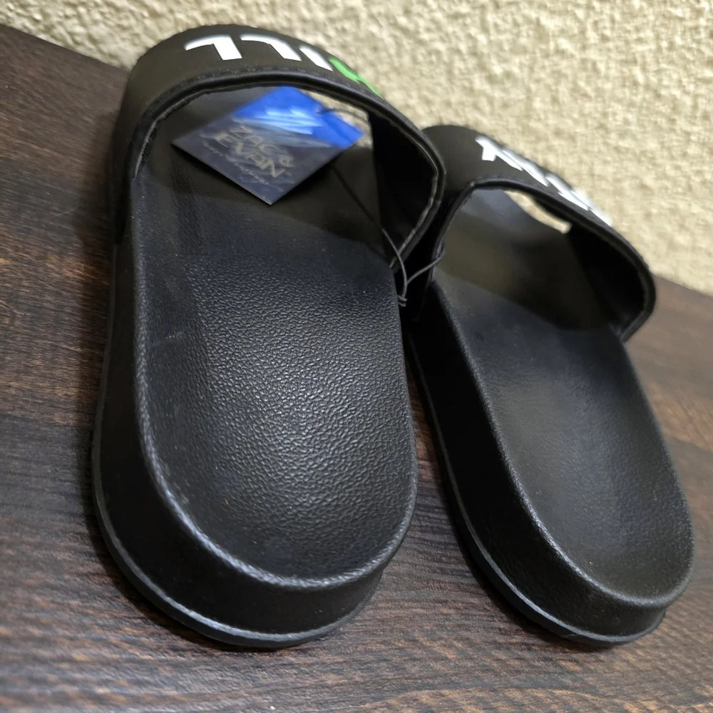 NEW Boy's 